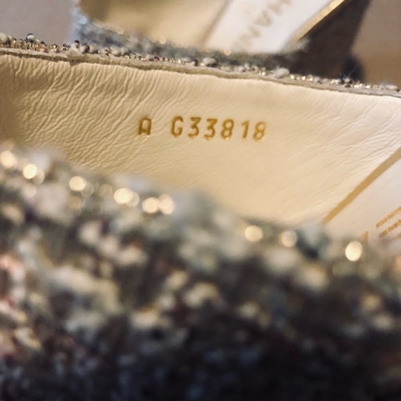 CHANEL 2018 Gold Ivory Pink Tweed Laminated Mules Spring Summer Open Toe Heels - Picture 5 of 6